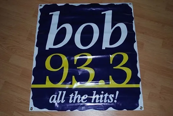 bob 93.3 banner by elite sign services