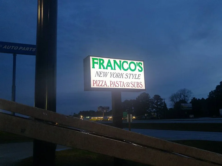 francos pizza sign by elite sign services