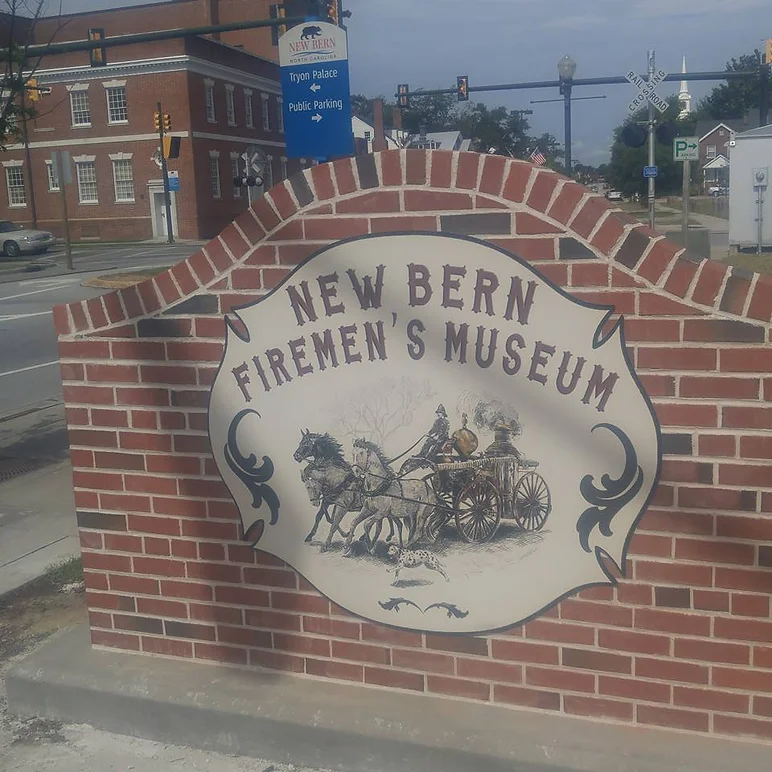 new bern fireman's museum sign by elite sign services