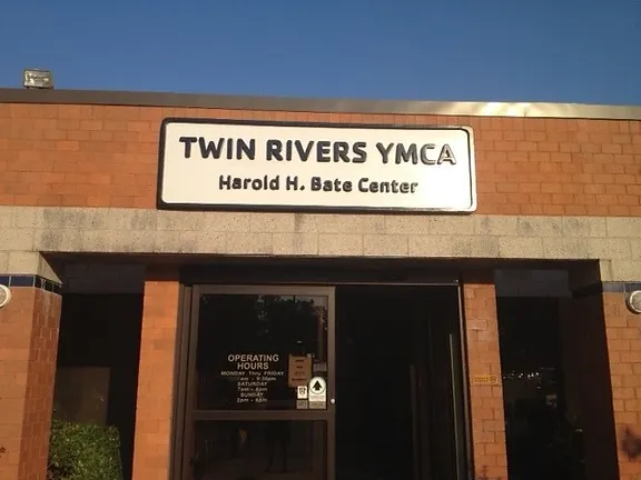 twin rivers ymca sign by elite sign services